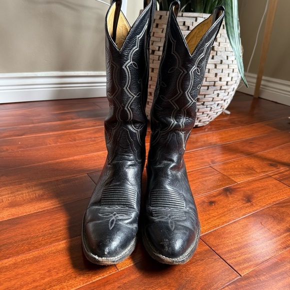 Tony Lama Black Leather Western Boots - Picture 2 of 15